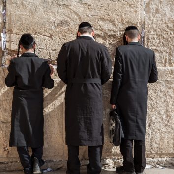 44. Serving Hashem Without Ulterior Motives